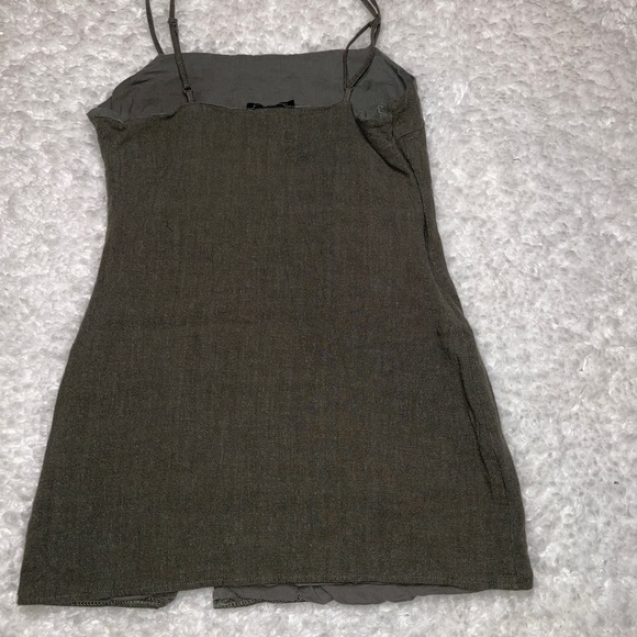 Kylie & Kendal Slit Linen Mini Dress Olive - Picture 4 of 7